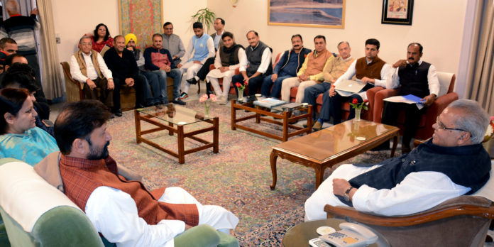 GOVERNOR MEETING DSS DELEGATION LED BY SHRI LAL SINGH