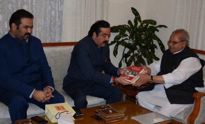 GOVERNOR MEETING MLC AJATSHATRU SINGH