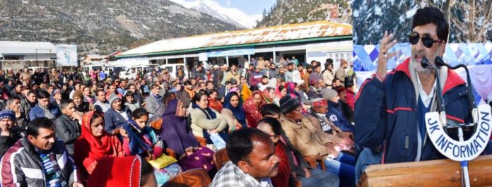 DDC Kishtwar outreaches people of Padder Valley-10