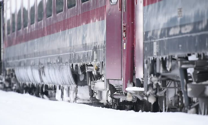 TRAIN IN SNOW FALL
