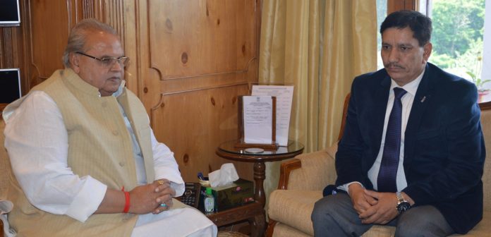 GOVERNO MEETING CHAIRMAN J&K BANK-10