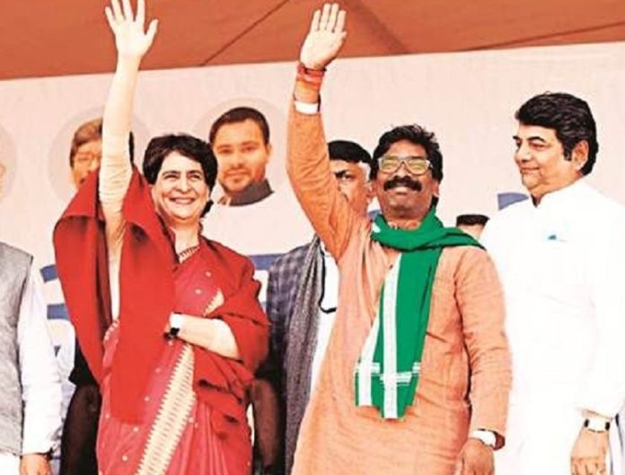 Priyanka Gandhi and Jharkhand Mukti Morcha chief Hemant Soren