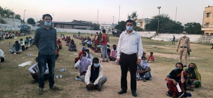 District Admn Samba facilitates smooth return of migrants-1