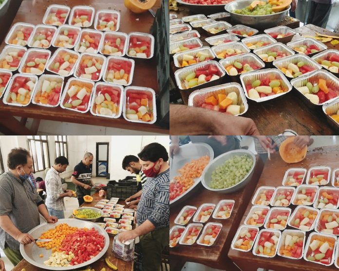 District Community kitchen serves different, hygienic and nutritious meal to the persons in administrative quarantine facilities on routine basis-12